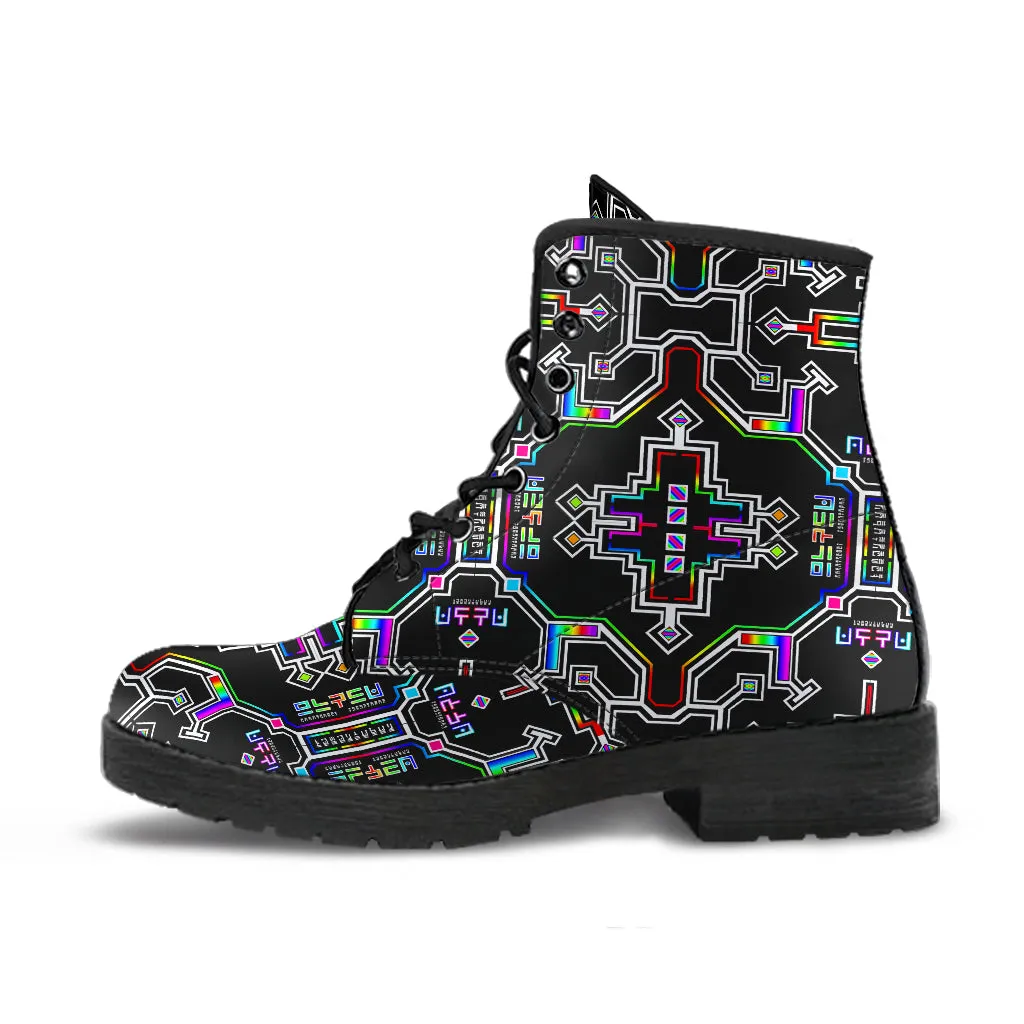 Prismatic Grid Leather Boots